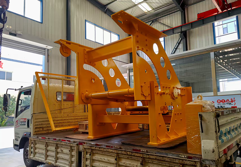 山东东达机电新型全断面断带抓捕器成功装车发货